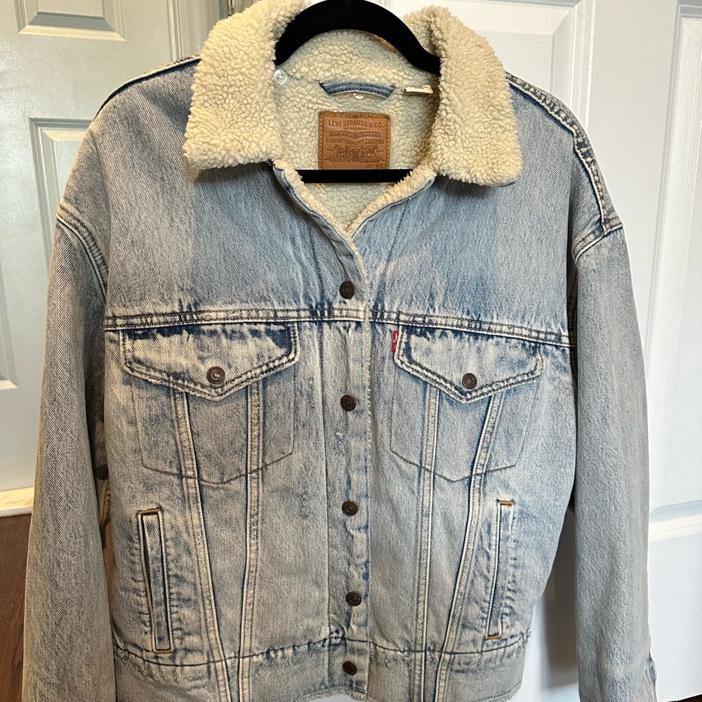 Levi’s Oversized Sherpa Trucker Jacket with Removable Faux Fur Collar